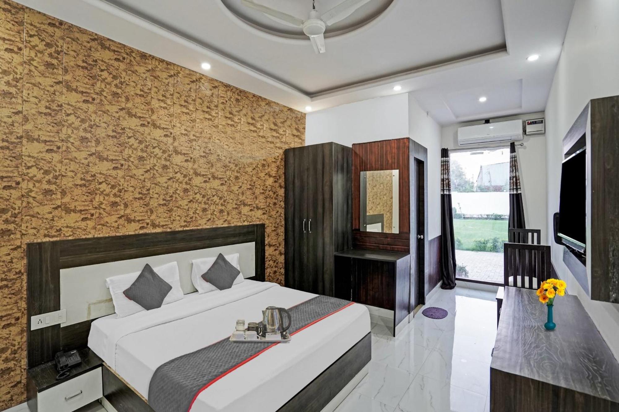 Collection O Rajvanshi Paradise Gurgaon Esterno foto